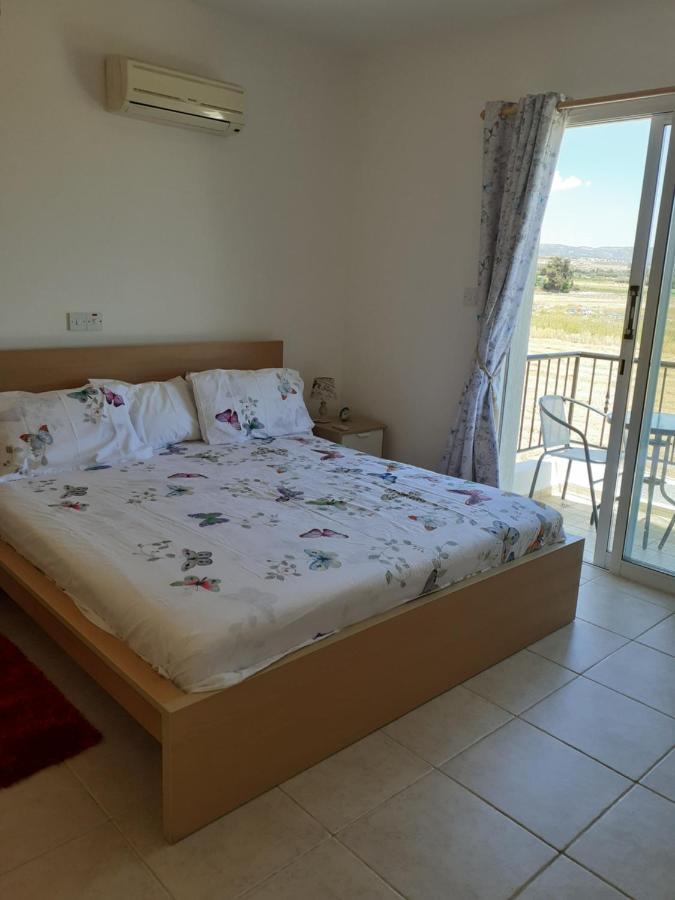 Beautiful 2-Bed House In Mandria Paphos Villa Ngoại thất bức ảnh