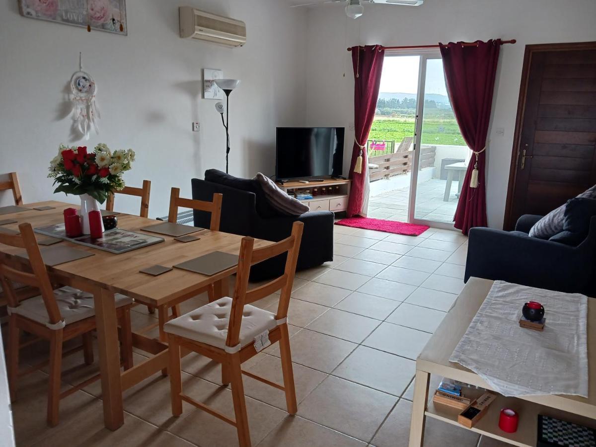 Beautiful 2-Bed House In Mandria Paphos Villa Ngoại thất bức ảnh